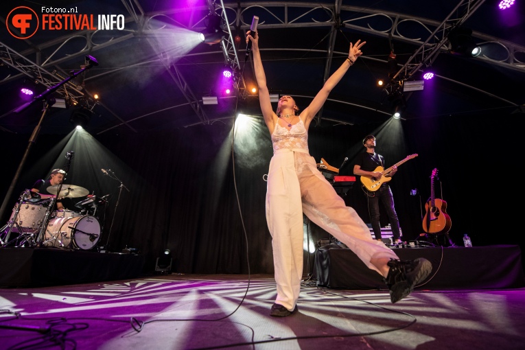 Florence Arman op Lowlands 2022 - vrijdag foto