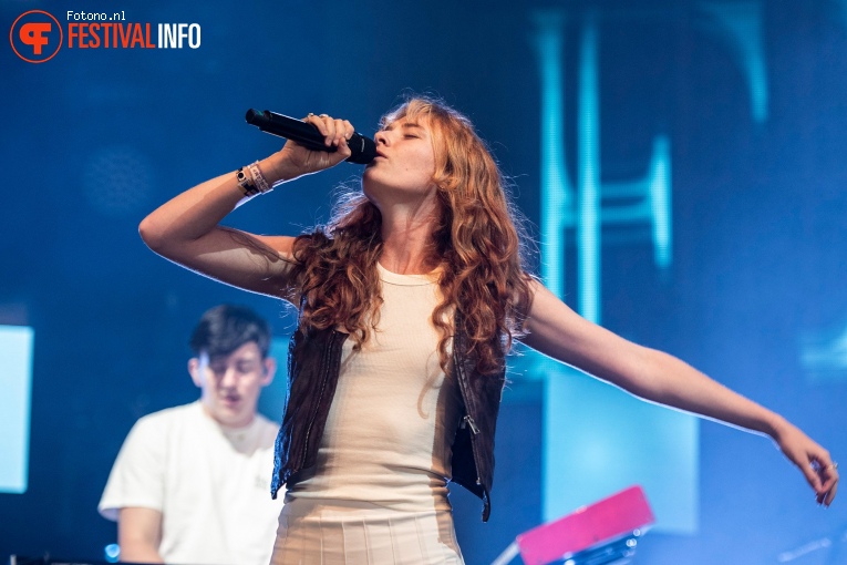 Froukje op Lowlands 2022 - zondag foto