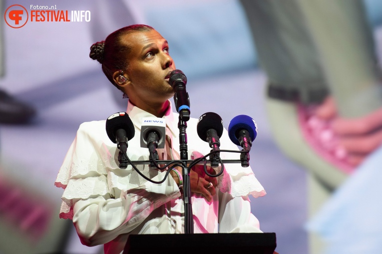 Stromae op Lowlands 2022 - zondag foto