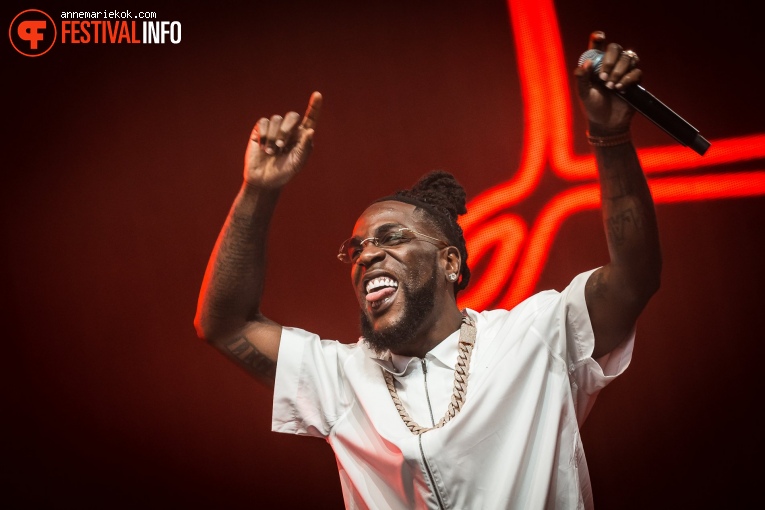 Burna Boy op Lowlands 2022 - zondag foto