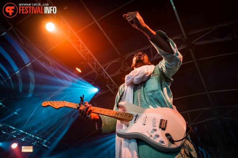 Mdou Moctar op Lowlands 2022 - zondag foto