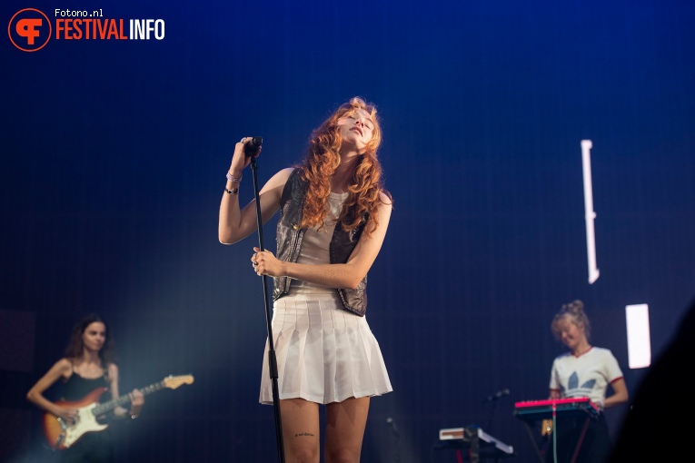 Froukje op Lowlands 2022 - zondag foto