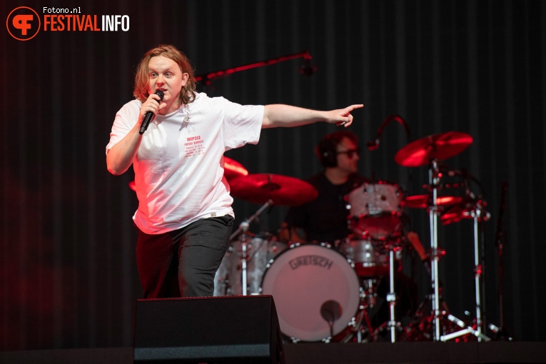 Lewis Capaldi op Lowlands 2022 - zondag foto