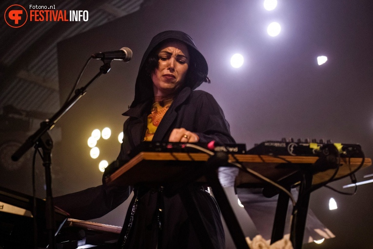 Kelly Lee Owens op Lowlands 2022 - zondag foto