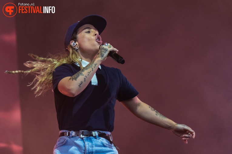 Tash Sultana op Lowlands 2022 - zondag foto