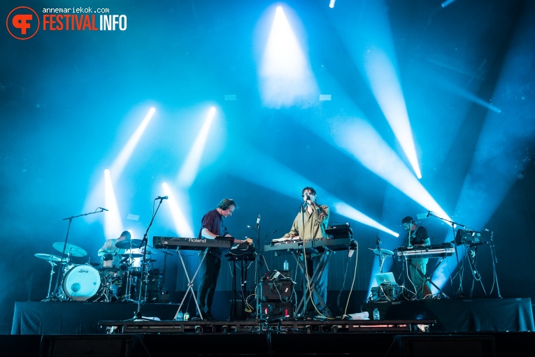 Weval op Lowlands 2022 - zaterdag foto