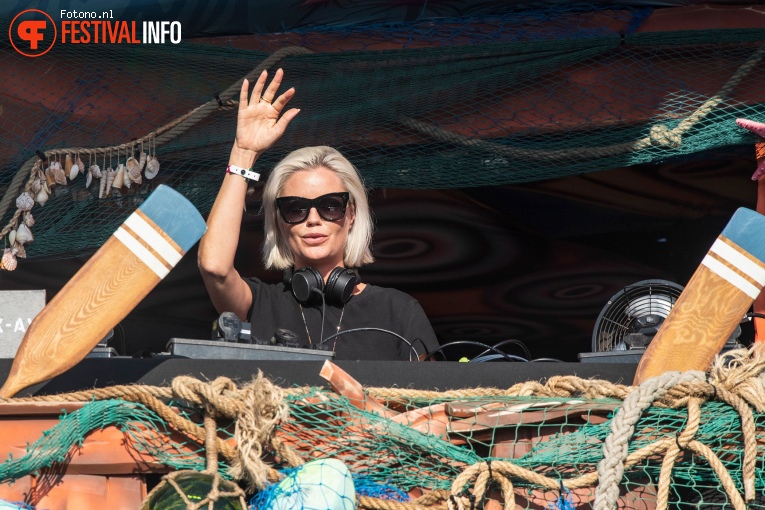 Ida Engberg op Elrow Town Festival 2022 foto