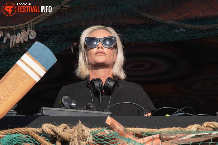 Ida Engberg op Elrow Town Festival 2022 foto