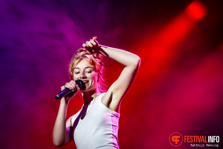 Froukje op Appelpop 2022 foto