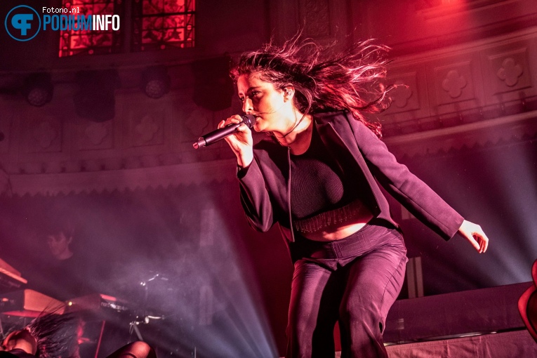 Banks op Banks - 11/09 - Paradiso foto