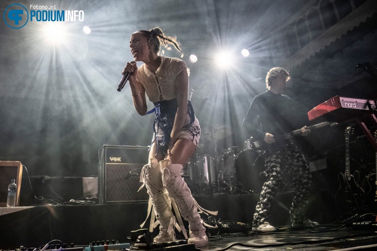 maeve op Banks - 11/09 - Paradiso foto