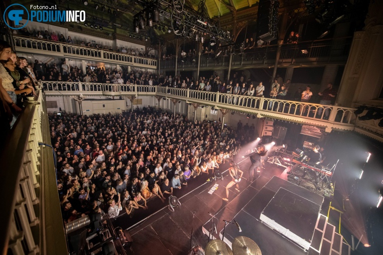 Banks op Banks - 11/09 - Paradiso foto