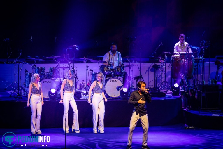 Hermes House Band op Hermes House Band - 18/09 - Rotterdam Ahoy (RTM Stage) foto
