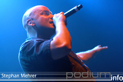 Disturbed op Disturbed - 13/10 - Heineken Music Hall foto