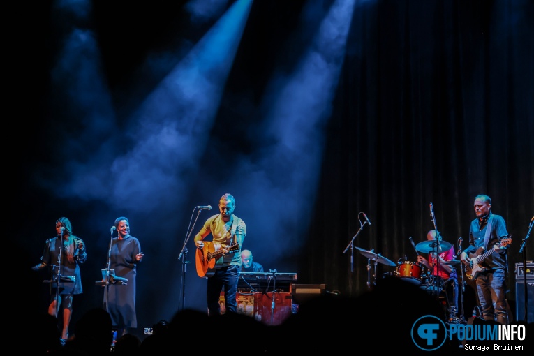 James Morrison op James Morrison - 23/09 - TivoliVredenburg foto