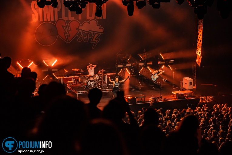 Simple Plan op Sum 41 - 18/10 - 013 foto