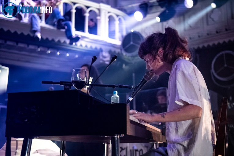 Clairo op Clairo - 27/09 - Paradiso foto