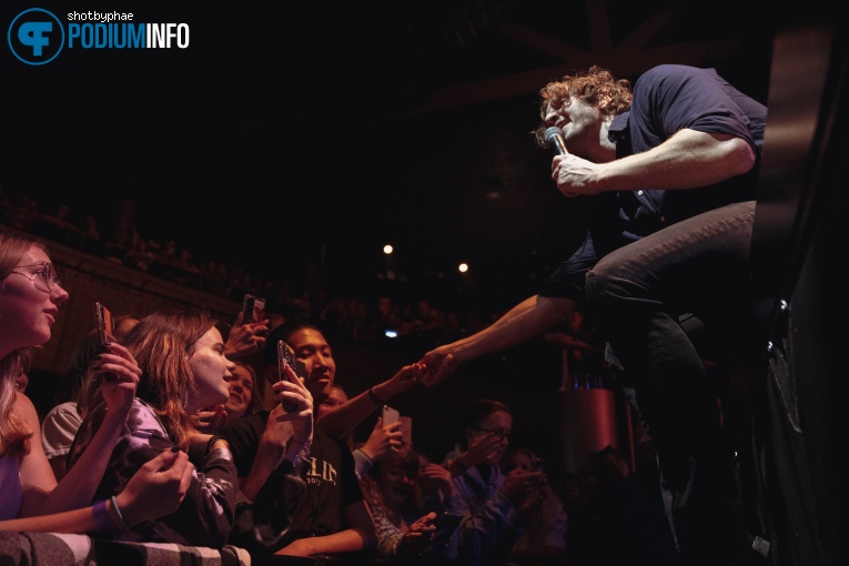 Dean Lewis op Dean Lewis - 12/10 - TivoliVredenburg foto