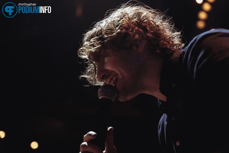 Dean Lewis op Dean Lewis - 12/10 - TivoliVredenburg foto