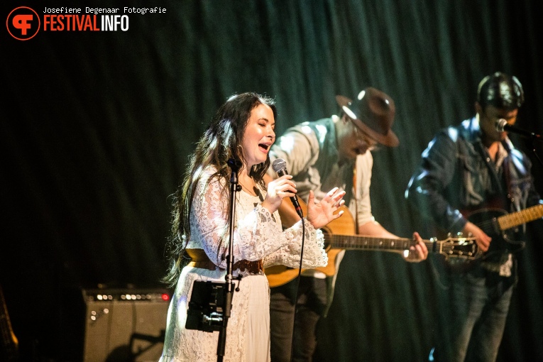 The Hello Darlins op Ramblin' Roots 2022 foto