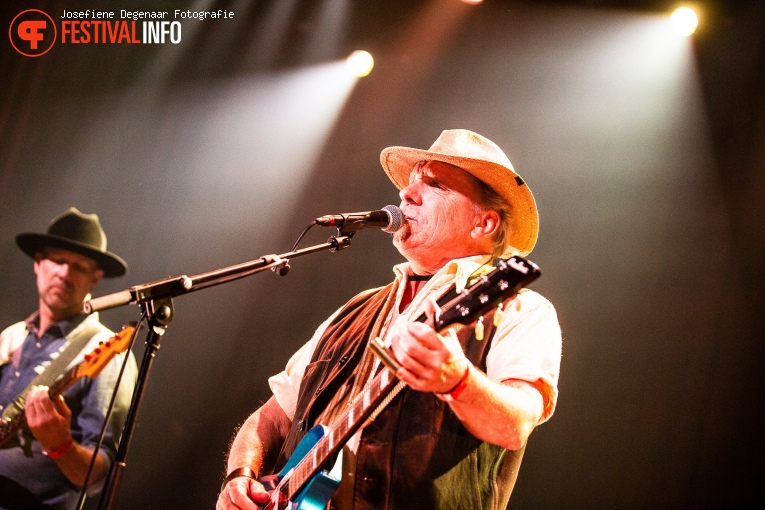 Jeffrey Halford & The Healers op Ramblin' Roots 2022 foto