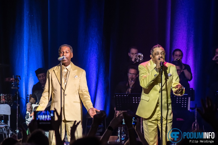 The Temptations op Four Tops / The Temptations - 24/10 - TivoliVredenburg foto