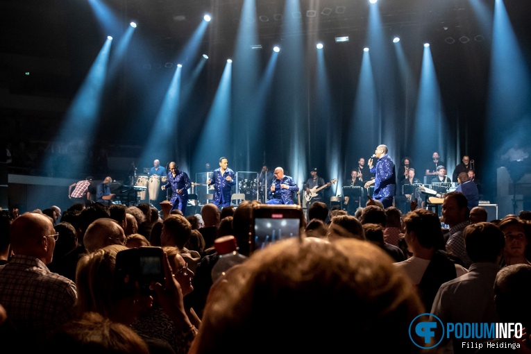Four Tops op Four Tops / The Temptations - 24/10 - TivoliVredenburg foto