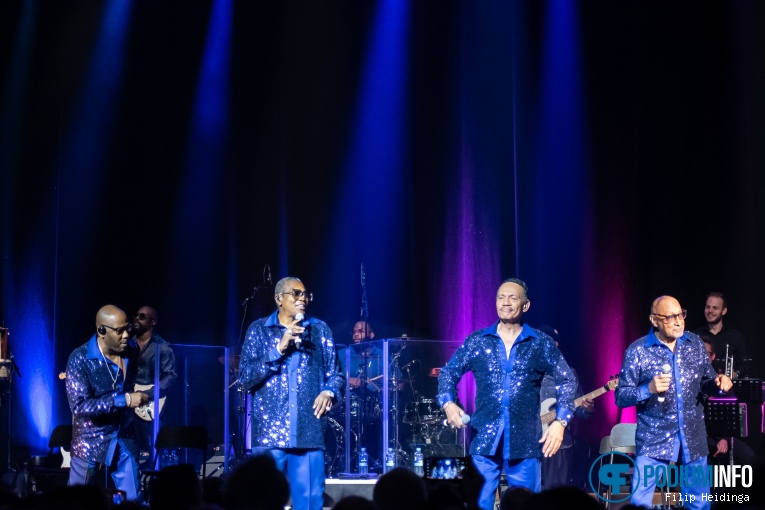 Four Tops op Four Tops / The Temptations - 24/10 - TivoliVredenburg foto