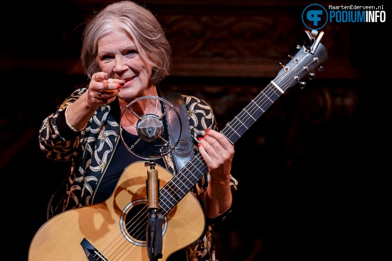 Lenny Kuhr op Lenny Kuhr - 20/10 - Nieuwe Kerk foto