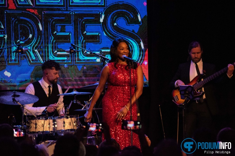 The Three Degrees op The Three Degrees - 03/11 - Q-Factory foto