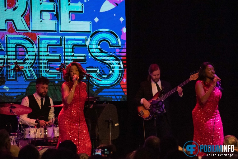 The Three Degrees op The Three Degrees - 03/11 - Q-Factory foto