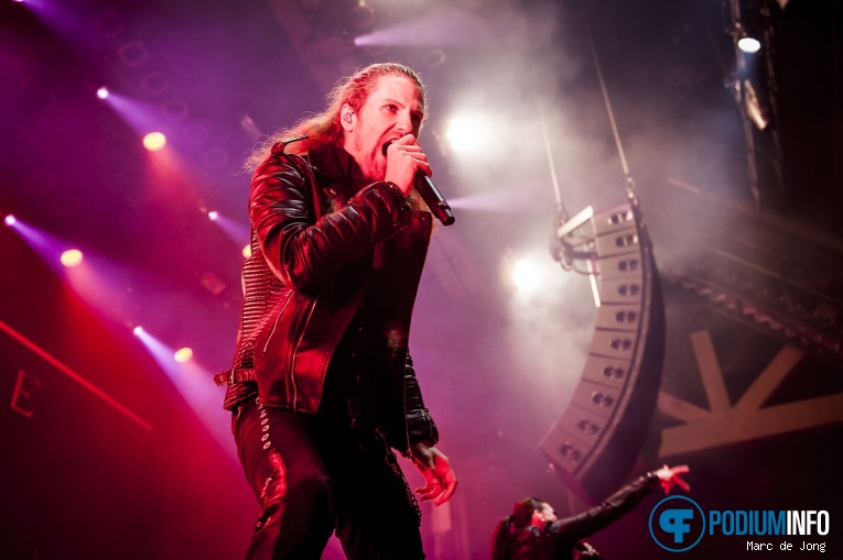 Amaranthe op Amaranthe / Beyond The Black - 06/11 - TivoliVredenburg foto