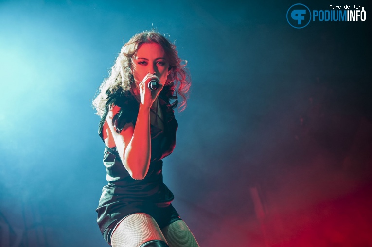 Beyond The Black op Amaranthe / Beyond The Black - 06/11 - TivoliVredenburg foto