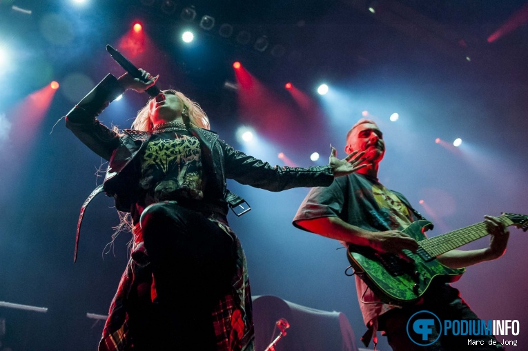 Butcher Babies op Amaranthe / Beyond The Black - 06/11 - TivoliVredenburg foto