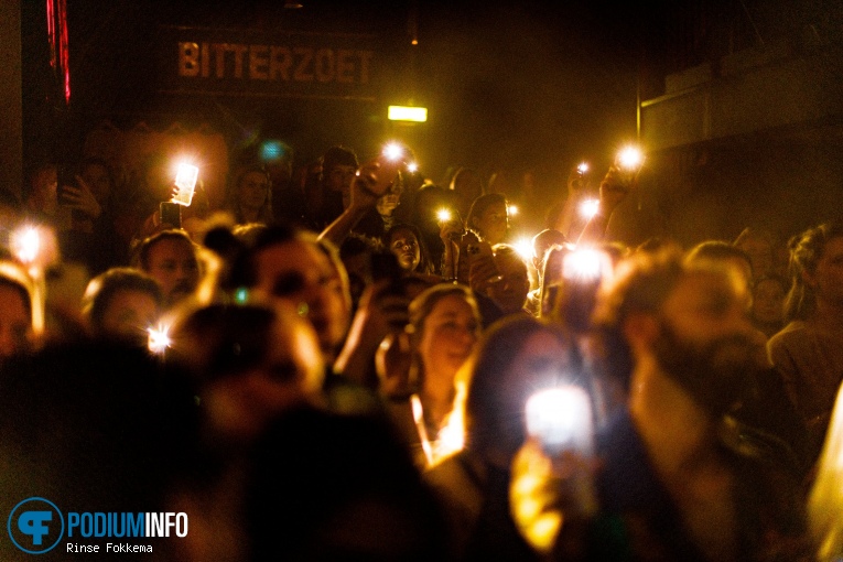 Linde Schöne - 06/11 - Bitterzoet foto