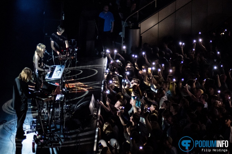 Charlot op Oliver Tree - 14/11 - TivoliVredenburg foto