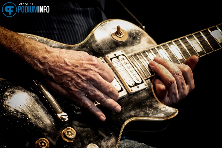 Peter Frampton op Peter Frampton - 13/11 - Philharmonie Haarlem foto