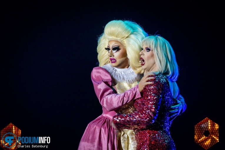 Trixie & Katya op Trixie & Katya - 16/11 - AFAS Live foto