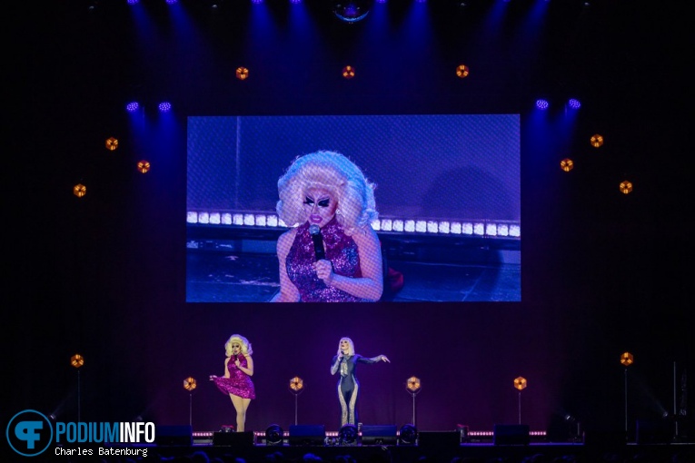 Trixie & Katya op Trixie & Katya - 16/11 - AFAS Live foto