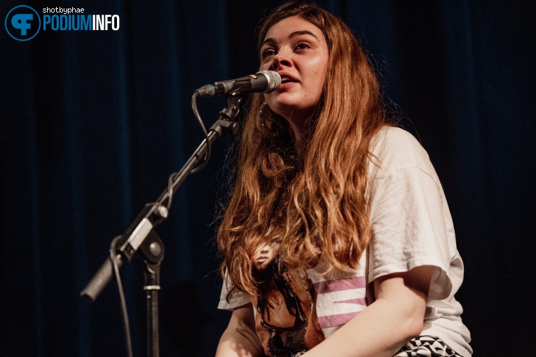 Linde Schöne op Muzikantennacht - 01/12 - Melkweg foto