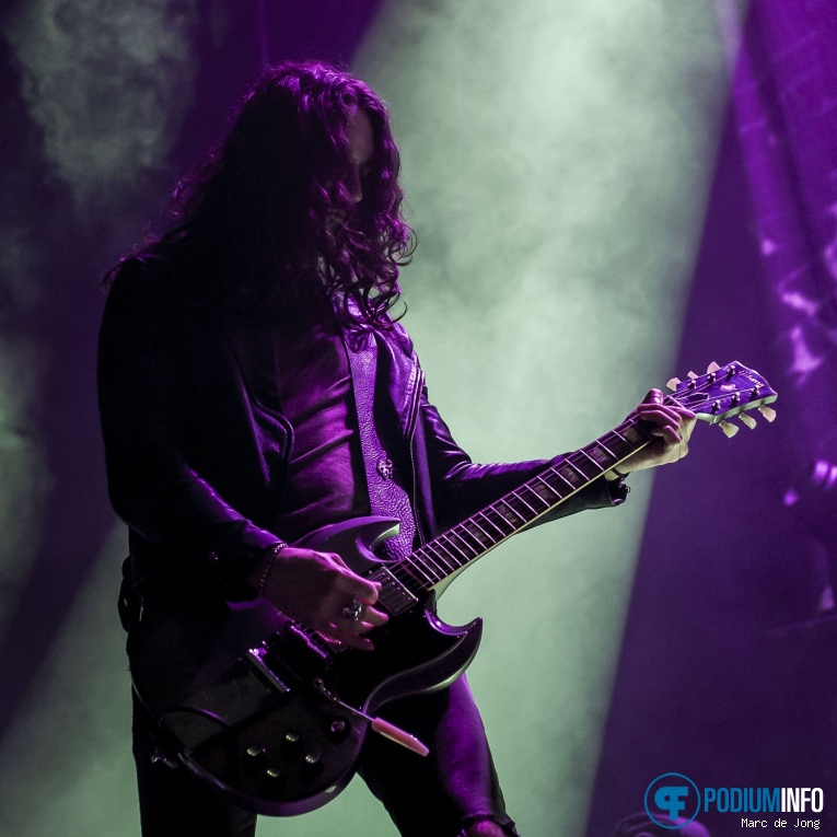 Mammoth WVH op Alter Bridge - 01/12 - Ziggo Dome foto