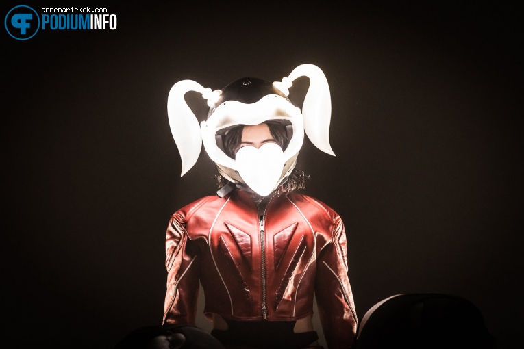 Rosalía op Rosalia - 10/12 - Afas Live foto