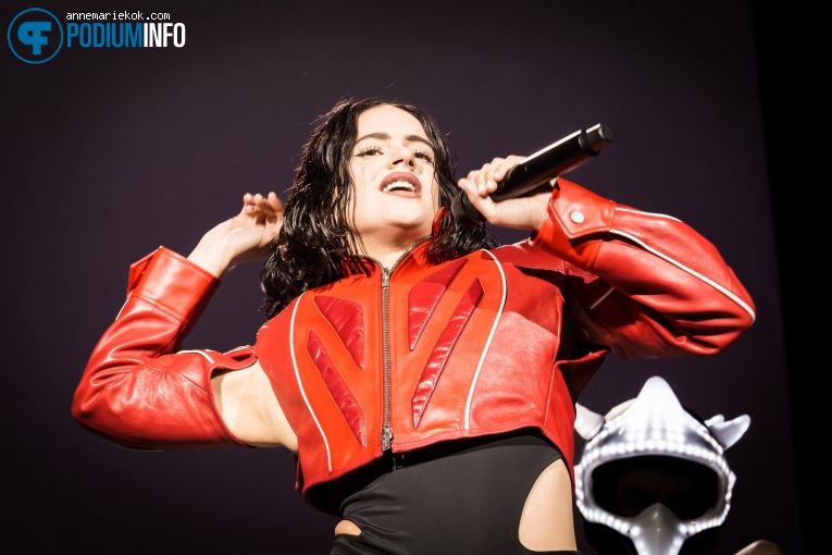 Rosalía op Rosalia - 10/12 - Afas Live foto