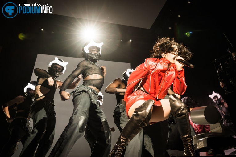 Rosalía op Rosalia - 10/12 - Afas Live foto