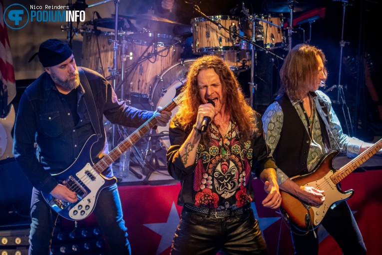 Rock Party Of The Year - 28/01 - Boerderij foto