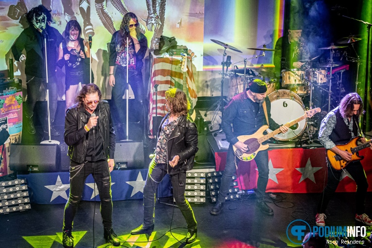 Rock Party Of The Year - 28/01 - Boerderij foto