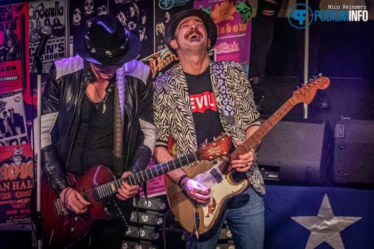 Rock Party Of The Year - 28/01 - Boerderij foto