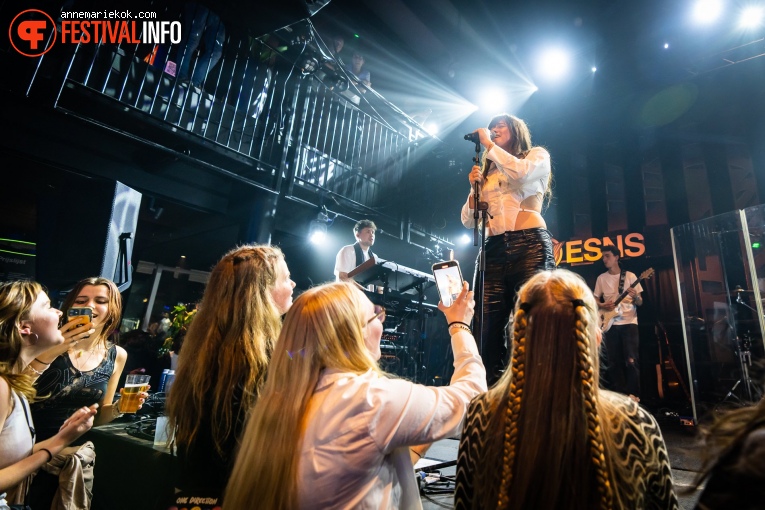 Bente op Eurosonic Noorderslag (ESNS) - zaterdag foto