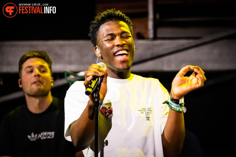 Claude op Eurosonic Noorderslag (ESNS) - zaterdag foto