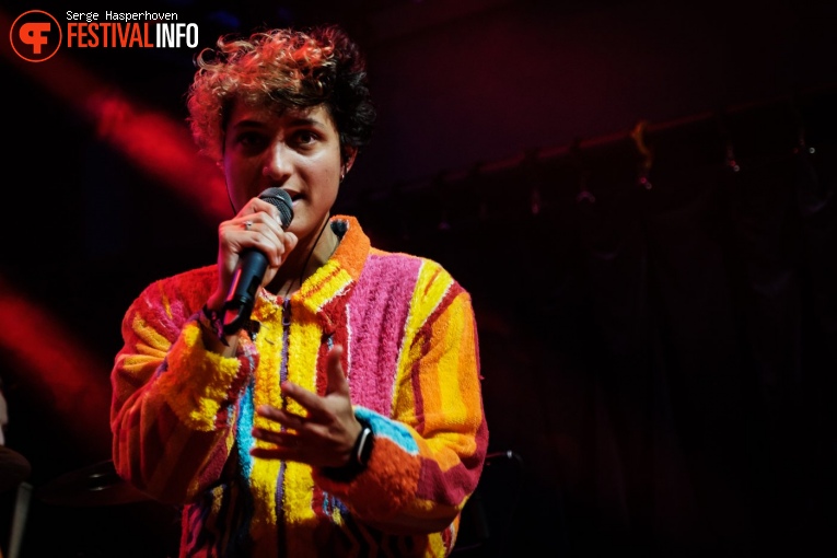 Amelie Siba op Eurosonic Noorderslag (ESNS) - zaterdag foto